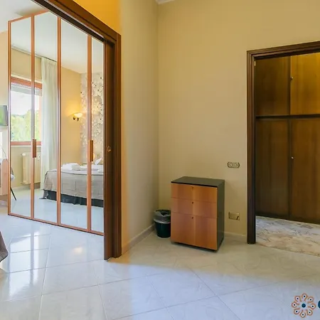 Апартаменты Smile House By Apulia *